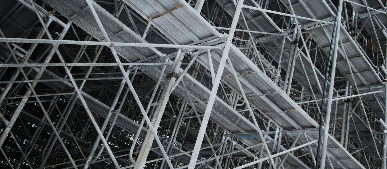 ray metal scafoldings